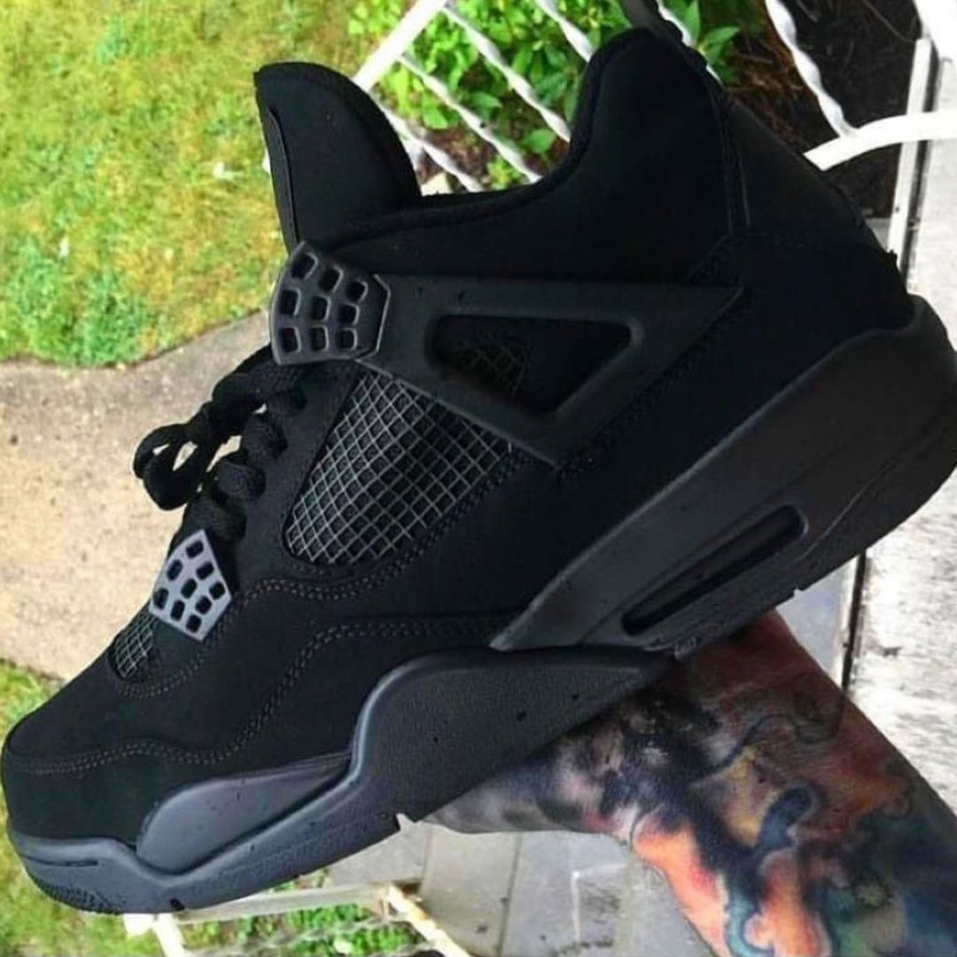 retro 4 blancas con negro originales