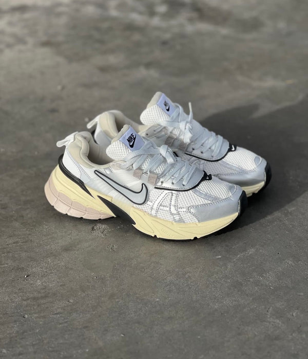 Nuevos Run V2k blanco