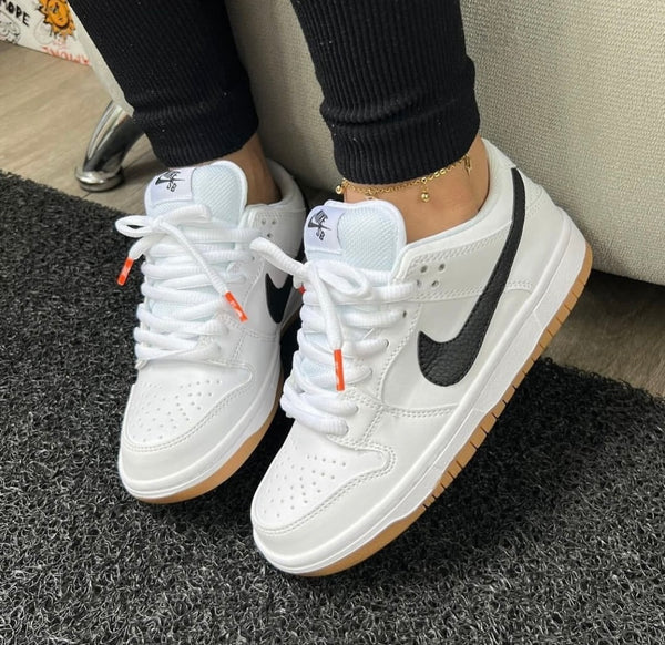 Dunk low SB Blanco